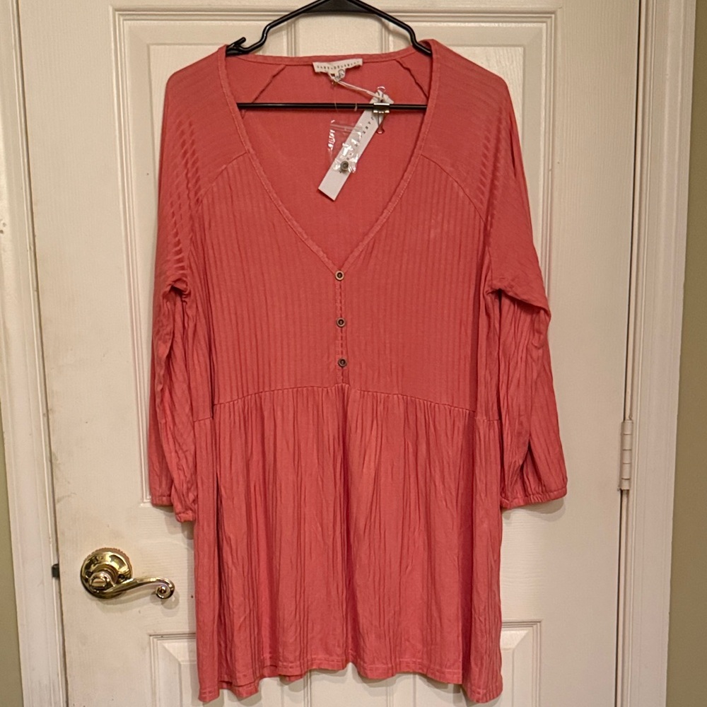 Women's Coral V-Neck Button Front Tunic Top